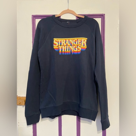NWT Stranger Things Long Sleeve Crewneck Shirt - Size M - Picture 1 of 4